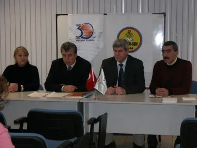 DÜNDEN BUGÜNE, PTT'DEN TELEKOM'A ÖZELLEŞTİRME
<BR> 12 OCAK 2007 TARİHLİ ORTAK BASIN AÇIKLAMASI METNİ
