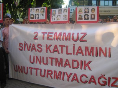SİVASI UNUTMADIK UNUTTURMAYACAĞIZ'