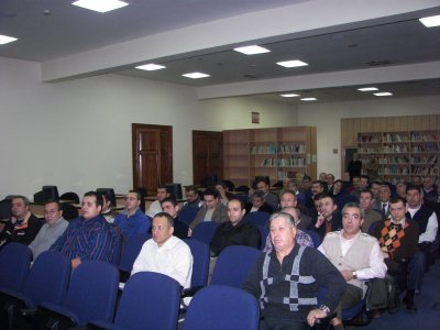 ELEKTROMANYETİK UYUMLULUK SEMİNERİNE ÜYELERİMİZDEN YOĞUN İLGİ