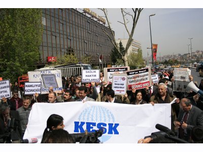 10 NİSAN 2008 PERŞEMBE GÜNÜ SSGSS YASA TASARISI'NA KARŞI YİNE ALANLARDAYDIK