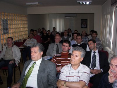 SES SAHNE IŞIK SİSTEMLERİNİN PROJELENDİRİLMESİ SEMİNERİ GERÇEKLEŞTİRİLDİ