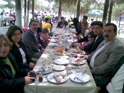 ANNELER GÜNÜ DOLAYISI İLE ÜYELERİMİZE KAHVALTI