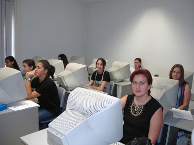YAZ OKULU WEB TASARIM ATÖLYESİ SÜRÜYOR