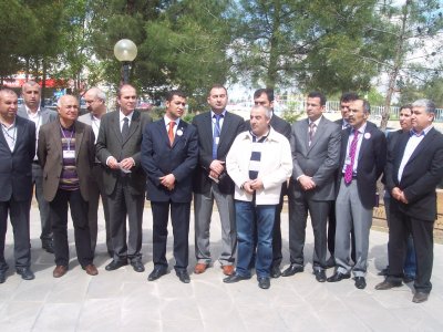 TMMOB BAŞKANI VE BÖLGE İKK BİLEŞENLERİNCE `BİZ BARIŞ İÇİNDE VE BİRARADA KARDEŞÇE YAŞAMAK İSTİYORUZ` KONULU BASIN AÇIKLAMASI DÜZENLENDİ.