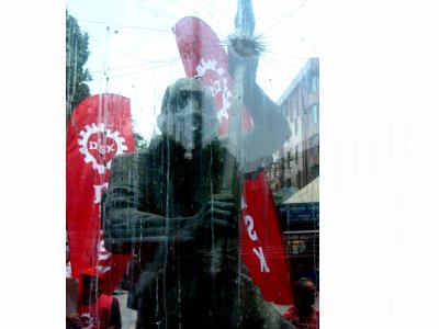 DİSK, 15-16 HAZİRAN İŞÇİ DİRENİŞİNİ SELAMLADI