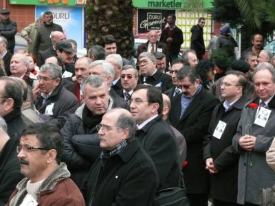 UĞUR MUMCU ANILDI