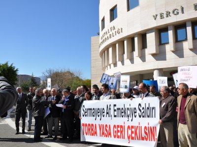 TORBA YASA PROTESTO EDİLDİ
