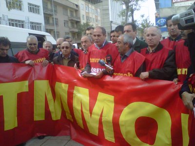 VAN`DA İNCELEMELERDE BULUNAN TMMOB HEYETİ TESPİTLERİNİ AÇIKLADI... 
AFET BÖLGESİ KARGAŞA İÇİNDE