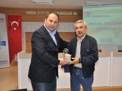 ÜYEMİZ SUHA ÖZÇETİN’E MESLEKTE 40 YIL PLAKETİ