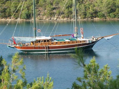 KEMER KOYLARINDA MAVİ YOLCULUK