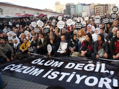 ÖLÜM DEĞİL ÇÖZÜM İSTİYORUZ
