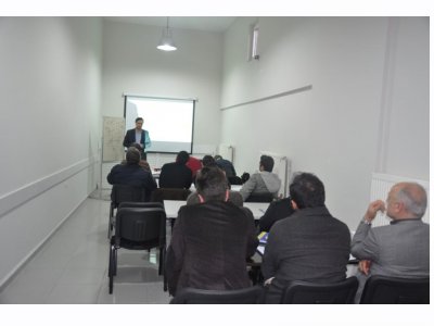 REAKTİF GÜÇ KOMPANZASYONU VE HARMONİKLER EĞİTİMİ DÜZENLENDİ