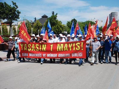 1 MAYIS COŞKUYLA KUTLANDI