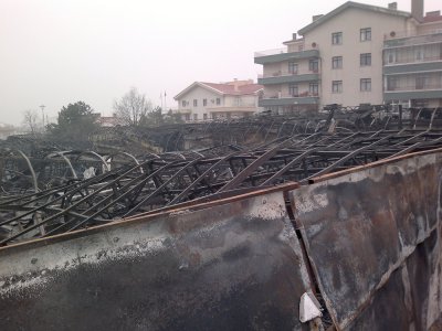 KEÇİÖREN OSMANLI PAZARI YANGINA SEBEP ELEKTRİK DEĞİL DENETİMSİZLİK!...