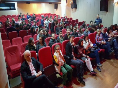 ÜYELERİMİZLE TİYATRO ETKİNLİĞİNDEYDİK