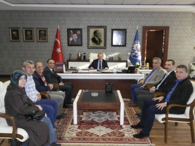 ŞUBEMİZ 14. DÖNEM YÖNETİM KURLU TRABZON BÜYÜKŞEHİR BELEDİYE BAŞKANI DR. ORHAN FEVZİ GÜMRÜKÇÜOĞLU`NU ZİYARETİ
