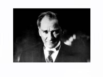 ATATÜRK`Ü SAYGIYLA ANIYORUZ