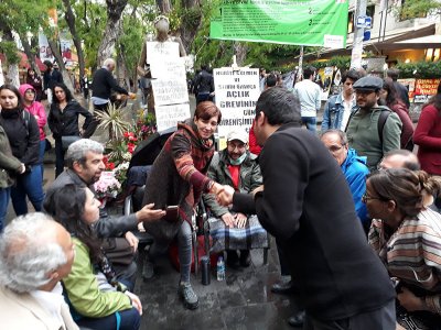 EMO ANKARA ŞUBESİ YÖNETİM KURULU VE DANIŞMA KURULU ÜYELERİNDEN NURİYE GÜLMEN VE SEMİH ÖZAKÇAYA DESTEK ZİYARETİ