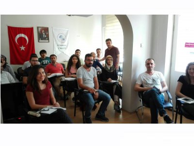 EMO AFYON İL TEMSİLCİLİĞİ`NDE ELEKTRİK SMM EĞİTİM DÜZENLENDİ