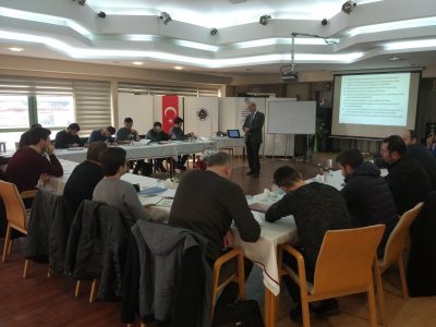 ELEKTRİK TESİSLERİNDE TOPRAKLAMALAR EĞİTİMİ EMO DÜZCE TEMSİLCİLİĞİNDE GERÇEKLEŞTİRİLDİ.