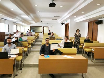 BİLGİSAYAR DESTEKLİ İÇ TESİSAT PROJE HAZIRLAMA KURSUNA KATILANLARA BELGELERİ VERİLDİ
