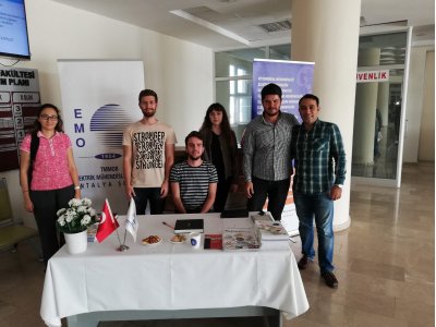 AKDENİZ ÜNİVERSİTESİNDE EMO-GENÇ STANDI AÇILDI
