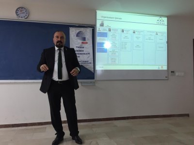 EMO KOCAELİ ŞUBESİNİN SAKARYA UYGULAMALI BİLİMLER ÜNİVERSİTESİ İLE ORTAK BAŞLATTIĞI MÜHENDİSLİĞE HAZIRLIK SEMİNERLERİNİN BEŞİNCİSİ GERÇEKLEŞTİRİLDİ.