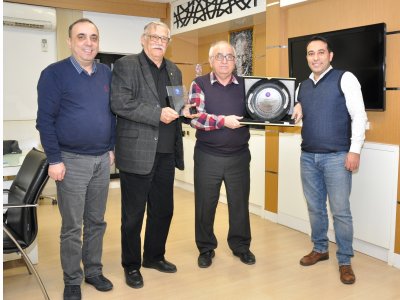 ÜYELERİMİZE MESLEKTE 50. YIL PLAKETİ