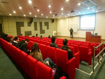 HACETTEPE ÜNİVERSİTESİ ELEKTRİK ELEKTRONİK MÜHENDİSLİĞİ MESLEK HASTALIKLARI SEMİNERİ DÜZENLENDİ