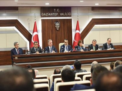 ENERJİ VE TABİİ KAYNAKLAR BAKANI SN. FATİH DÖNMEZ`İN GAZİANTEP ENERJİ SEKTÖRÜYLE DEĞERLENDİRME TOPLANTISI