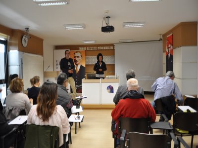 `DAVRANIŞLARINIZ SİZİ ELE VERİYOR` SEMİNERİ DÜZENLENDİ