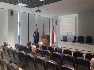 KRİZ DÖNEMLERİNDE YÖNETİM ANLAYIŞLARININ ROLÜ SEMİNERİ DÜZENLENDİ