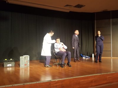 JAPON KUKLASI OYUNUNUN İLK GÖSTERİMİ YAPILDI