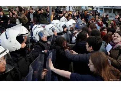 BAROLARDAN ORTAK AÇIKLAMA: KADINLARI DEĞİL, KADIN CİNAYETLERİNİ DURDURUN (SENDİKA63, 9.12.2019)
