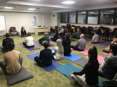YOGA TANITIM VE UYGULAMA ETKİNLİĞİ DÜZENLENDİ