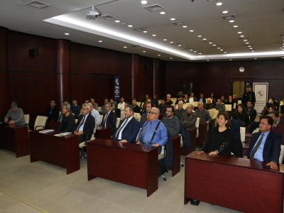 BÖLGEMİZDEKİ ENERJİ SANTRALLERİNİN ÜLKEMİZ ENERJİSİNDEKİ ÖNEMİ KONULU KONFERANS DÜZENLENDİ.
