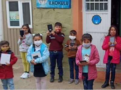 ÇOCUKLARIMIZIN GELECEĞİ İÇİN UZAKTAN EĞİTİM İHTİYAÇLARI DEVLET TARAFINDAN KARŞILANSIN