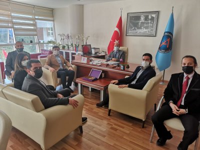 AÜ ÜNİVERSİTESİ MÜHENDİSLİK FAKÜLTESİ DEKANLIĞI ZİYARETİ