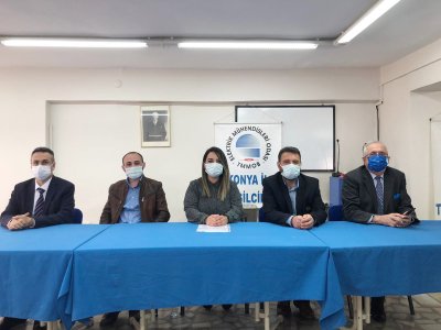 EMO KONYA İL TEMSİLCİLİĞİNDE MESLEKTE 40-50 YIL PLAKETLERİ VE 25 YIL BELGELERİ VERİLDİ