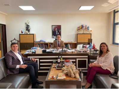 AKDENİZ ÜNİVERSİTESİ REKTÖR YARDIMCISI CENGİZ TOKER`E ZİYARET