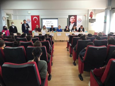 İNÖNÜ ORTAOKULU ÖĞRENCİLERİNE MESLEK TANITIMI YAPILDI