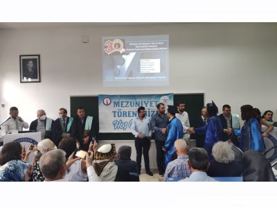 DUMLUPINAR ÜNİVERSİTESİ MİMARLIK-MÜHENDİSLİK FAKÜLTESİNİN MEZUNİYETİNE KATILIM SAĞLANDI