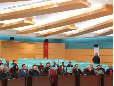 TARSUS BELEDİYESİ TARAFINDAN DÜZENLENEN TMMOB`YE BAĞLI ODALAR, İMAR VE ŞEHİRCİLİK MÜDÜRLÜĞÜ VE YAPI DENETİM FİRMA TEMSİLCİLERİNİN DAVET EDİLDİĞİ DEPREM PLANLAMA TOPLANTISINA  TARSUS TEMSİLCİLİĞİ TEMSİLCİ YARDIMCILARIMIZ EBRU POLAT VE KEMAL SALKIM   KA