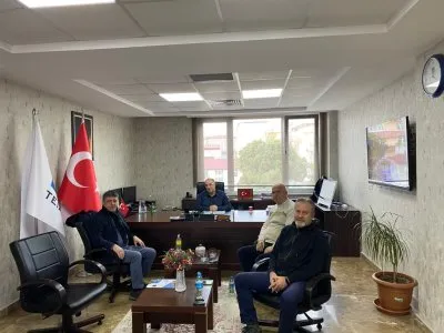 TEİAŞ YÜK TEVZİİ MÜDÜRLÜĞÜ ZİYARET EDİLEREK ÜYELERİMİZ İLKER CEYLAN VE YÜK TEVZİİ MÜDÜRÜMÜZ FERHAT ARIKAN İLE GÖRÜŞ ALIŞVERİŞİNDE BULUNULDU