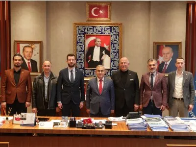 ŞUBE YÖNETİM KURULUMUZ, KÜTAHYA BELEDİYESİ BAŞKANI PROF.DR.ALİM IŞIK`I ZİYARET ETTİ