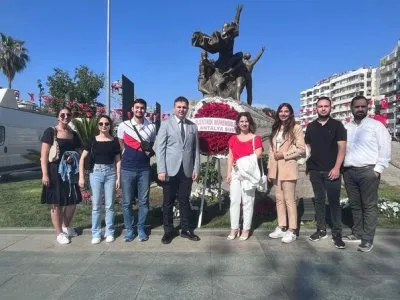 19 MAYIS ATATÜRK`Ü ANMA, GENÇLİK VE SPOR BAYRAMI ÇELENK SUNMA TÖRENİNE KATILIM SAĞLANDI