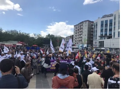 1 MAYISTA ALANDAYIZ..