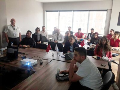 EMO KAYSERİ İL TEMSİLCİLİĞİNDE ELEKTRİK SMM EĞİTİMİ DÜZENLENDİ