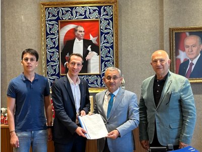 YÖNETİM KURULUMUZ KÜTAHYA BELEDİYE BAŞKANI PROF.DR.ALİM IŞIK`I MAKAMINDA ZİYARET ETTİ