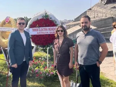 30 AĞUSTOS ZAFER BAYRAMI ÇELENK SUNMA TÖRENİNE KATILIM SAĞLANDI